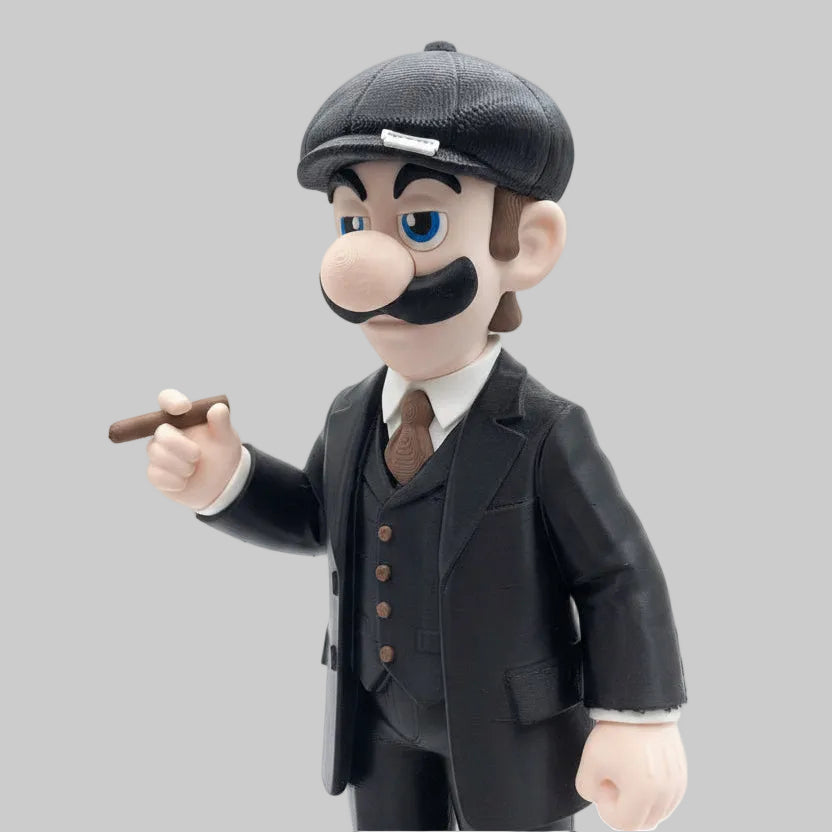 3D-geprint Luigi gangsterfiguur van 27 cm in Peaky Blinders stijl met pet, sigaar en snor