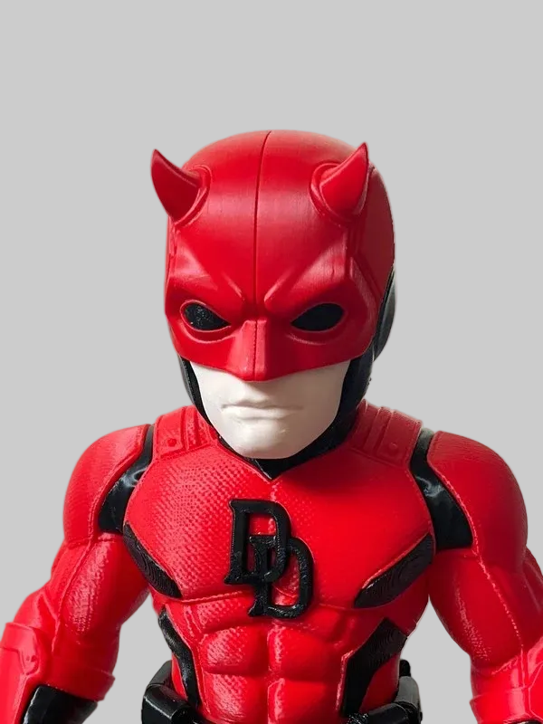 3D-geprint Daredevil superheldenfiguur van 27 cm in rood met zwarte detail
